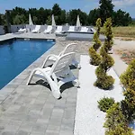 Camelia Apartman *