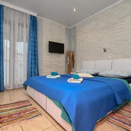 Camelia Apartament *