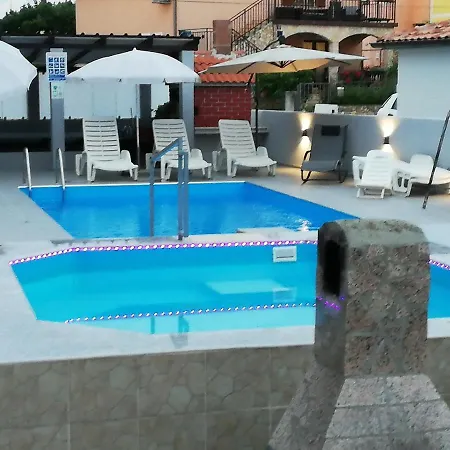 Camelia Πόρετς