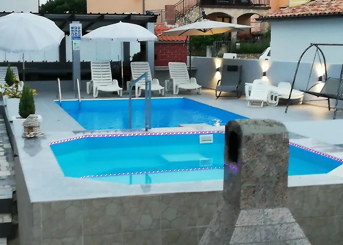 Camelia بوريتش